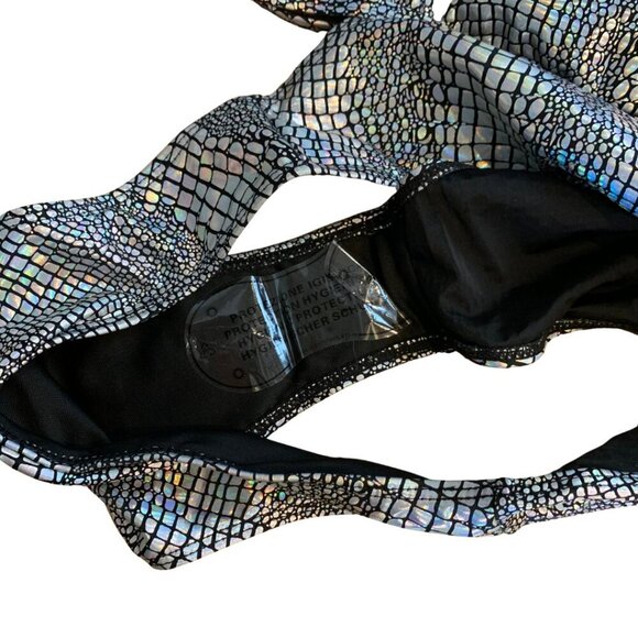 3-piece Triangle Bikini Set Swimsuit with Skirt Womens Size Large - Picture 8 of 9